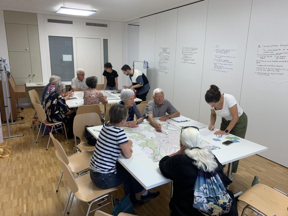 Atelier mené dans le cadre de la réalisation d’un Plan de mobilité seniors en 2024, à Marly.